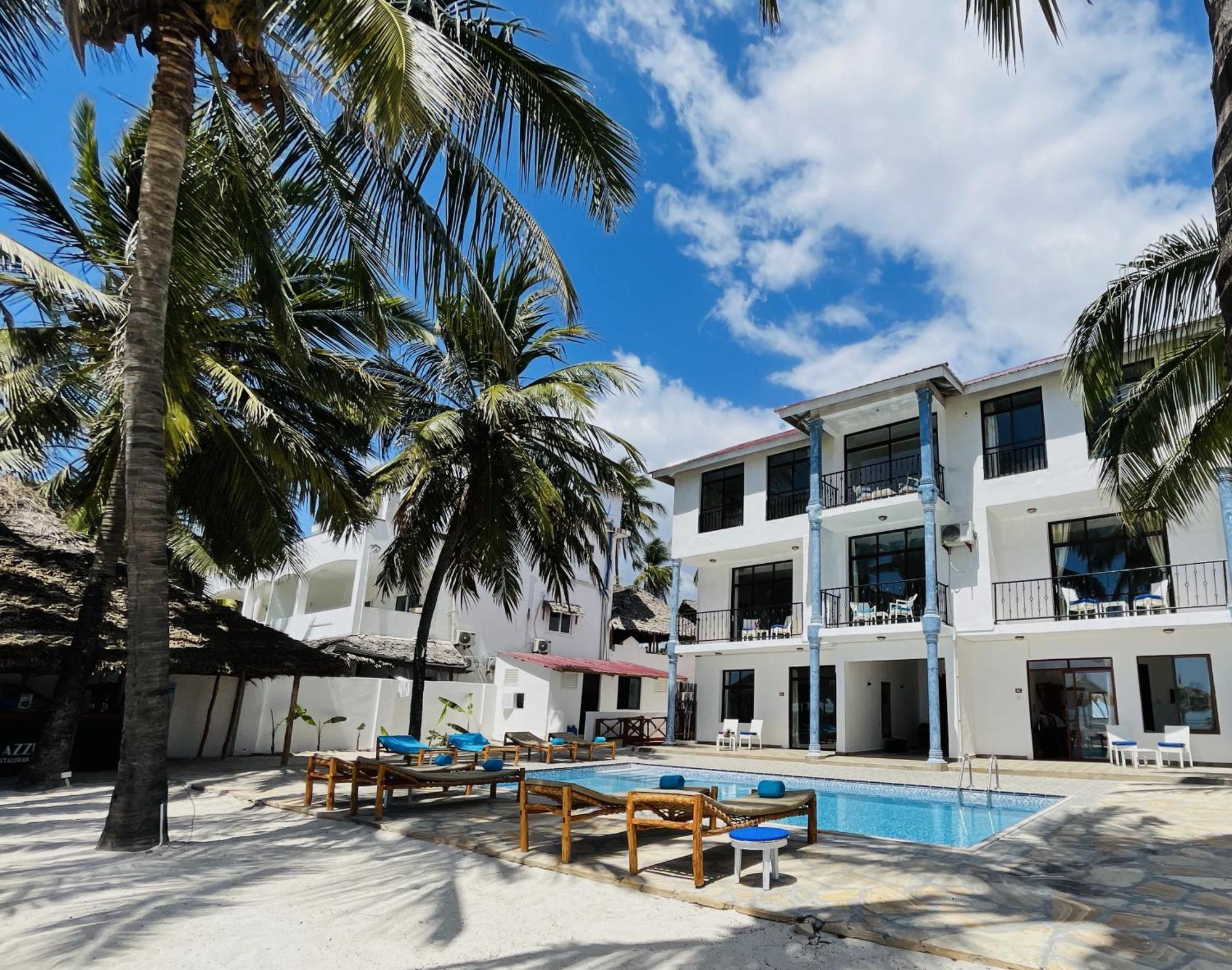 Bianco Azzurro Hotel & Restaurant Pwani Mchangani Exterior photo