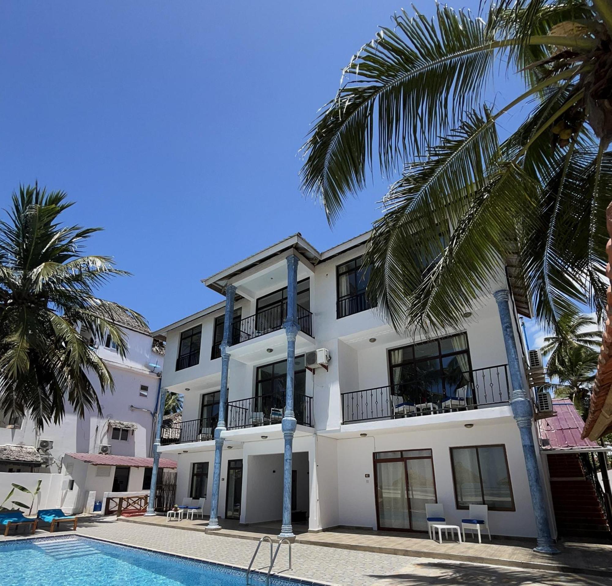 Bianco Azzurro Hotel & Restaurant Pwani Mchangani Exterior photo